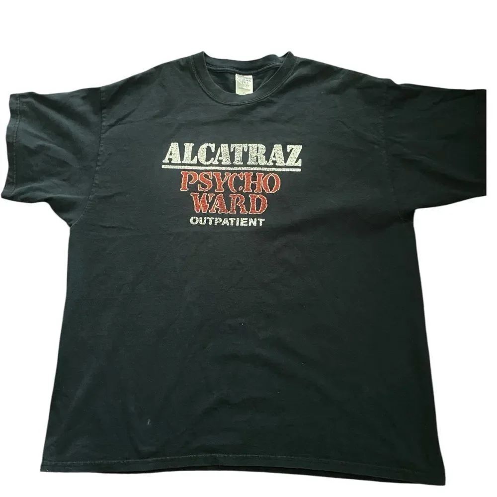 Alcatraz Black Graphic T-Shirt. Size 2XL